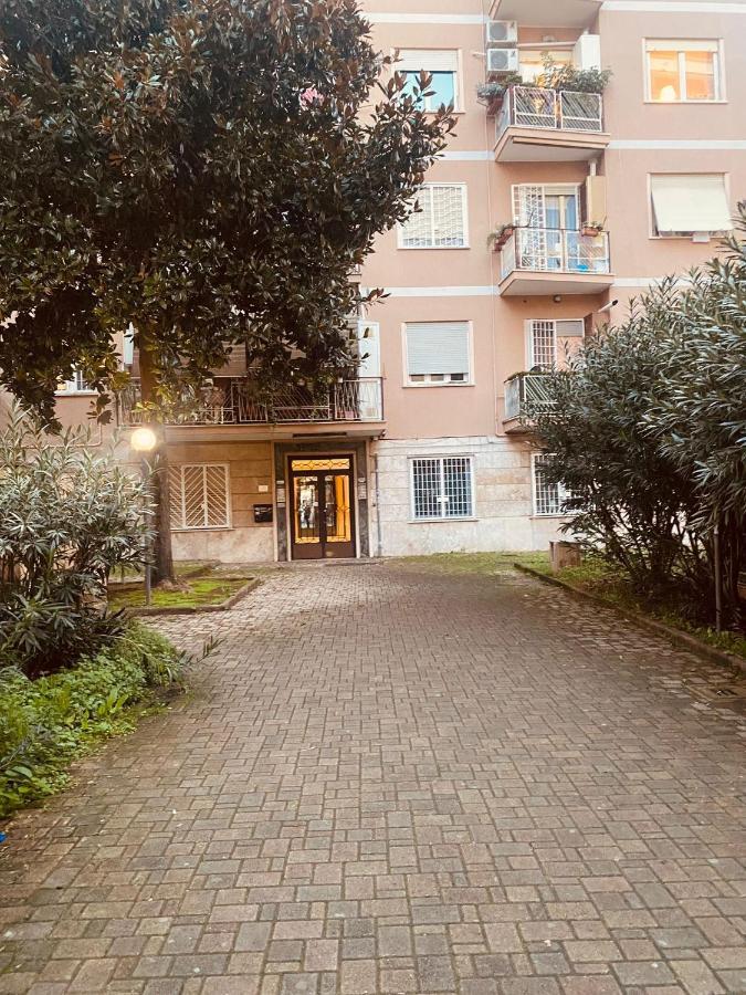 Appartamento Large Garden Roma Esterno foto